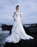 Load image into Gallery viewer, Ivory Refined Bridal Gown with Ceremony Style, Wedding Dress for Elegant Celebration