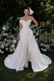 Load image into Gallery viewer, Ivory Romantic Bridal Gown with Full-Length Silhouette, Wedding Dress for Formal Ceremony