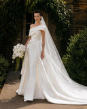 Load image into Gallery viewer, Ivory Elegant Bridal Gown with Full-Length Silhouette, Wedding Dress for Formal Ceremony