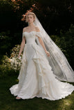 Load image into Gallery viewer, Ivory Classic Bridal Gown with Formal Bridal Look, Wedding Dress for Formal Ceremony