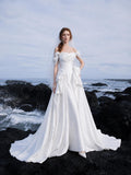 Load image into Gallery viewer, Ivory Graceful Bridal Gown with Formal Bridal Look, Wedding Dress for Formal Ceremony