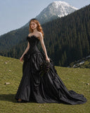 Load image into Gallery viewer, Black Strapless Bridal Gown with Full Skirt, Dramatic Wedding Dress for Outdoor Ceremony