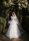 Load image into Gallery viewer, Ivory Elegant Bridal Gown with Full-Length Silhouette, Wedding Dress for Garden Wedding