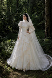 Load image into Gallery viewer, Ivory Classic Bridal Gown with Full-Length Silhouette, Wedding Dress for Garden Wedding