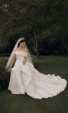Load image into Gallery viewer, Ivory Bridal Gown with Flowing Train, Elegant Wedding Dress for Formal Ceremony