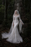 Load image into Gallery viewer, White Bridal Gown with Flowing Train, Elegant Wedding Dress for Formal Ceremony