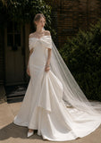 Load image into Gallery viewer, Ivory Formal Bridal Dress with Elegant Train, Romantic Wedding Gown