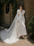 Load image into Gallery viewer, Ivory Bridal Gown with Flowing Train, Elegant Wedding Dress for Formal Ceremony