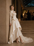 Load image into Gallery viewer, Ivory Bridal Gown with Flowing Train, Elegant Wedding Dress for Formal Ceremony