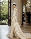 Load image into Gallery viewer, Ivory Bridal Gown with Flowing Train, Elegant Wedding Dress for Formal Ceremony