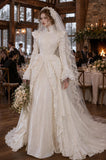 Load image into Gallery viewer, Ivory Bridal Gown with Flowing Train, Elegant Wedding Dress for Formal Ceremony
