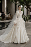 Load image into Gallery viewer, Ivory Bridal Gown with Flowing Train, Elegant Wedding Dress for Formal Ceremony