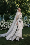 Load image into Gallery viewer, Ivory Formal Bridal Dress with Elegant Train, Romantic Wedding Gown