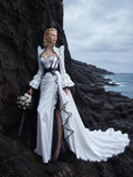 Load image into Gallery viewer, White Bridal Gown with Flowing Train, Elegant Wedding Dress for Formal Ceremony