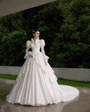 Load image into Gallery viewer, Ivory Bridal Gown with Flowing Train, Elegant Wedding Dress for Formal Ceremony