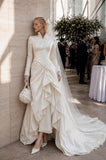 Load image into Gallery viewer, Ivory Bridal Gown with Flowing Train, Elegant Wedding Dress for Formal Ceremony