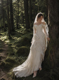 Load image into Gallery viewer, Ivory Statement Wedding Dress with Flowing Skirt and Refined Bridal Silhouette