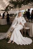 Load image into Gallery viewer, Ivory Bridal Gown with Flowing Train, Elegant Wedding Dress for Formal Ceremony