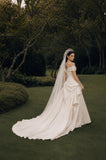 Load image into Gallery viewer, Ivory Bridal Gown with Flowing Train, Elegant Wedding Dress for Formal Ceremony