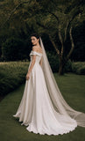 Load image into Gallery viewer, Ivory Bridal Gown with Flowing Train, Elegant Wedding Dress for Formal Ceremony