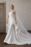 Load image into Gallery viewer, Ivory Formal Bridal Dress with Elegant Train, Romantic Wedding Gown
