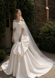 Load image into Gallery viewer, Ivory Formal Bridal Dress with Elegant Train, Romantic Wedding Gown