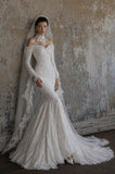 Load image into Gallery viewer, White Bridal Gown with Flowing Train, Elegant Wedding Dress for Formal Ceremony