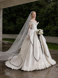 Load image into Gallery viewer, Ivory Elegant Bridal Gown with Ceremony Style, Wedding Dress for Bridal Portraits