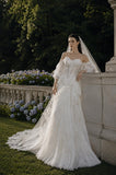 Load image into Gallery viewer, Ivory Graceful Bridal Gown with Ceremony Style, Wedding Dress for Bridal Portraits