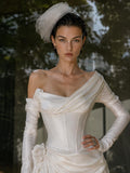 Load image into Gallery viewer, Ivory Elegant Bridal Gown with Flowing Train, Wedding Dress for Wedding Reception