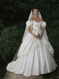 Load image into Gallery viewer, Ivory Statement Bridal Gown with Formal Bridal Look, Wedding Dress for Wedding Reception