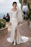 Load image into Gallery viewer, Ivory Classic Bridal Gown with Full-Length Silhouette, Wedding Dress for Elegant Celebration