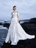 Load image into Gallery viewer, Ivory Refined Bridal Gown with Ceremony Style, Wedding Dress for Elegant Celebration