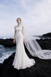 Load image into Gallery viewer, Ivory Elegant Bridal Gown with Flowing Train, Wedding Dress for Garden Wedding