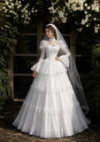 Load image into Gallery viewer, Ivory Elegant Bridal Gown with Full-Length Silhouette, Wedding Dress for Garden Wedding
