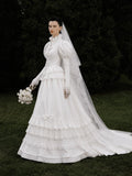 Load image into Gallery viewer, Ivory Graceful Bridal Gown with Full-Length Silhouette, Wedding Dress for Garden Wedding