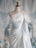 Load image into Gallery viewer, Ilona Off Shoulder Wedding Dress, Modern Corset Bridal Gown with Sculpted Fit image 1