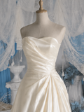 Load image into Gallery viewer, Nerissa Romantic Lace Wedding Dress, Elegant A-Line Bridal Gown with Soft Train image 1