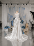 Load image into Gallery viewer, Oriana Off Shoulder Wedding Dress, Modern Corset Bridal Gown with Sculpted Fit image 6