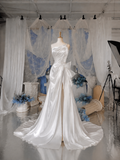 Load image into Gallery viewer, Oriana Off Shoulder Wedding Dress, Modern Corset Bridal Gown with Sculpted Fit image 7